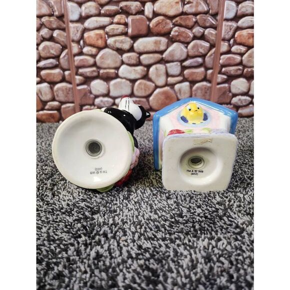 Sylvester and Tweety Salt and Pepper Shakers - Picture 8 of 8